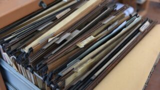 collector-g90eb8083f_1280- collector-g90eb8083f_1280-